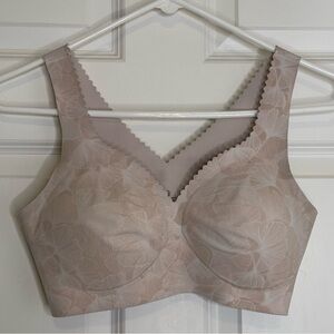 Evelyn and Bobbie Evelyn Bra Seamless Size Small Nude Floral
